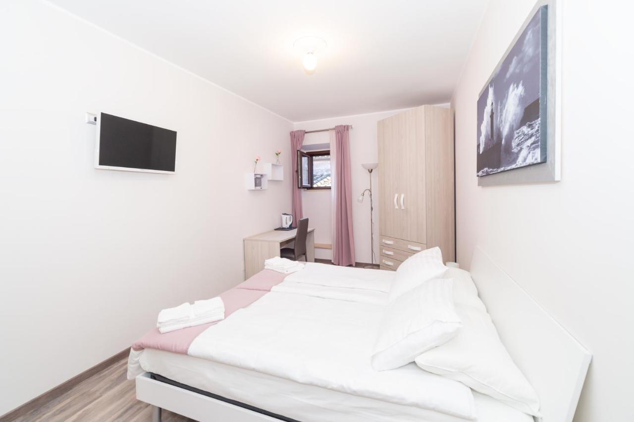 La Dimora Nel Borgo Apartment Vitorchiano Exterior photo